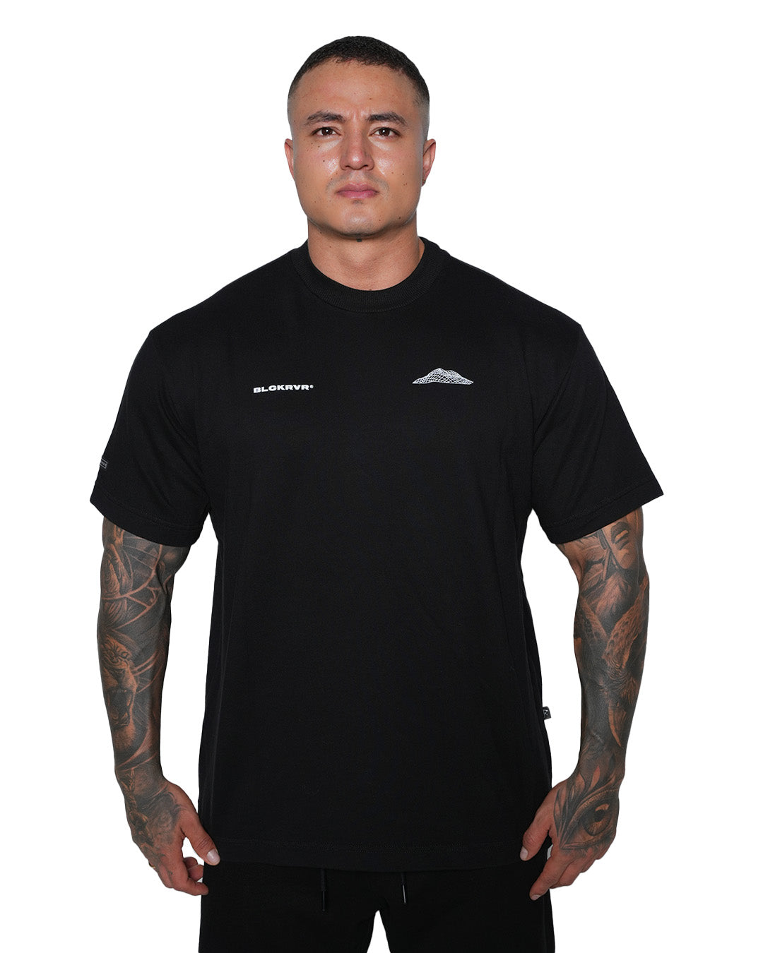 CAMISETA NEGRA RAÍCES CAPIRO